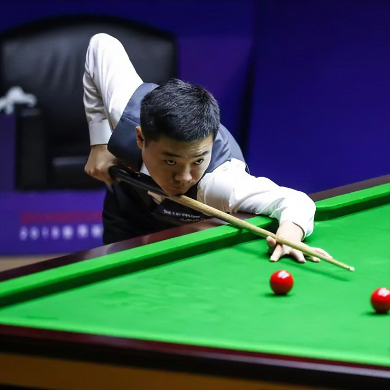 中不断施压 中不断施压